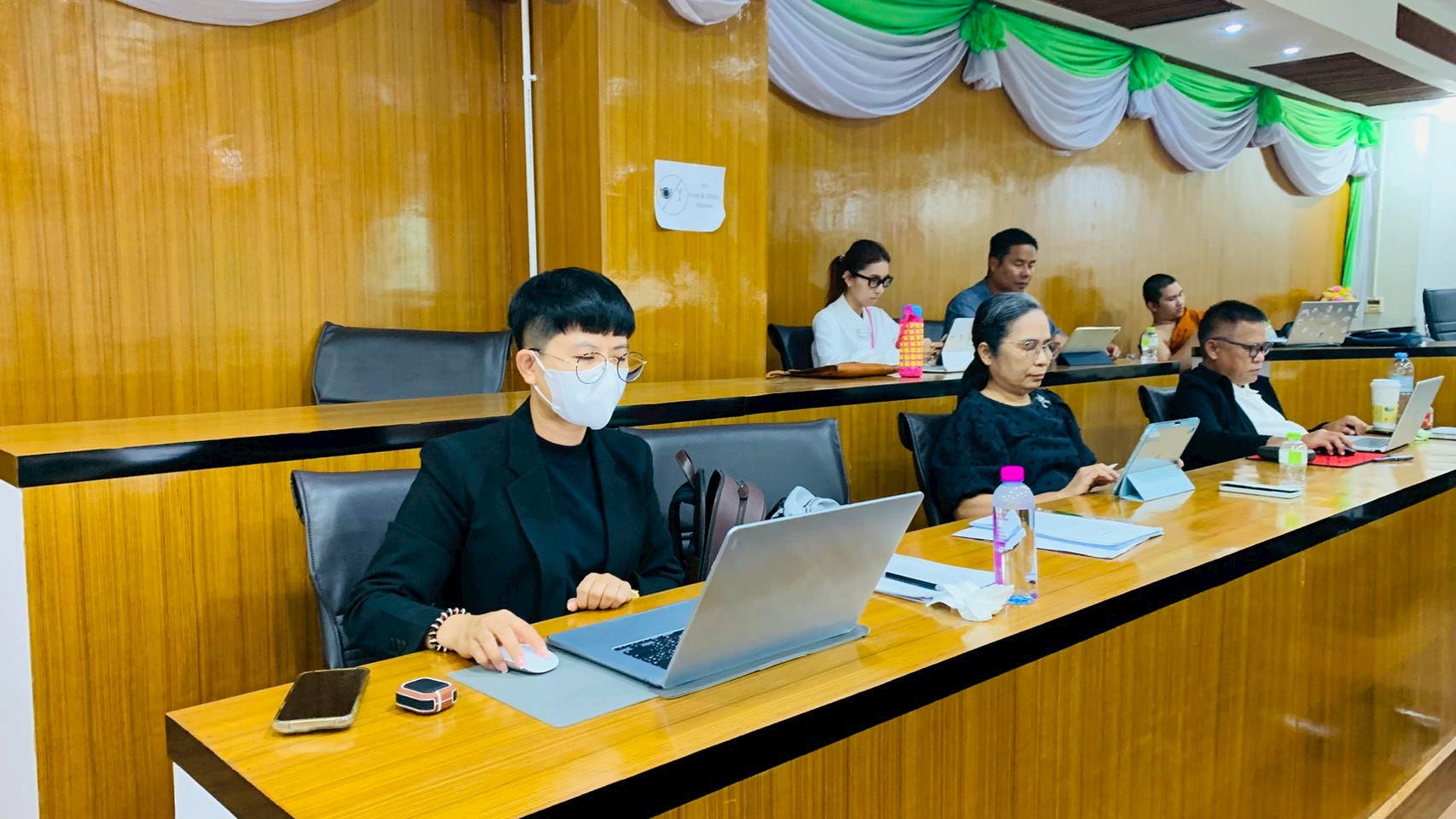 ฟังบรรยายพิเศษ หัวข้อ "การประยุกต์ใช้ AI เพื่องานวิจัย" - รูปภาพ 13